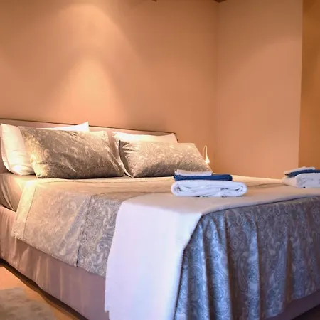 Meridiana 2 Apartman Pradamano