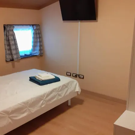 Meridiana 2 شقة Pradamano