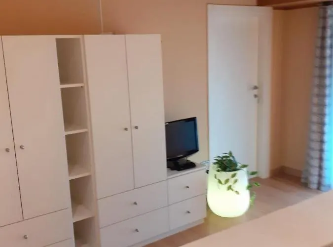 Meridiana 2 Apartment Pradamano